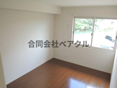 【寝室】 | ウエストビレッジ桃山B棟 | 寝室です
