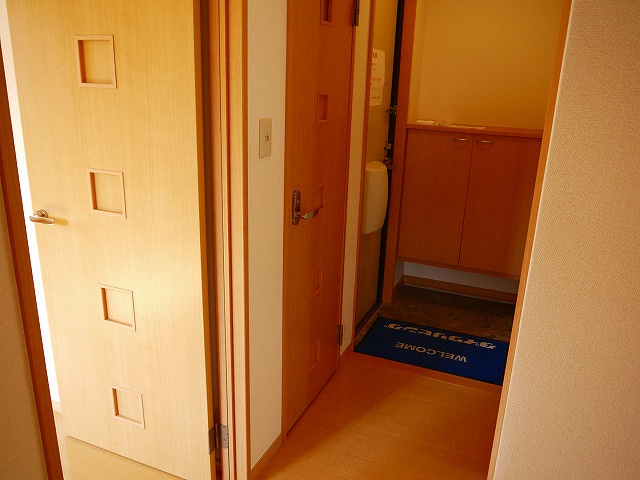 シャルマン高畑　Ｃ棟の玄関|毎日通る玄関はこちらです