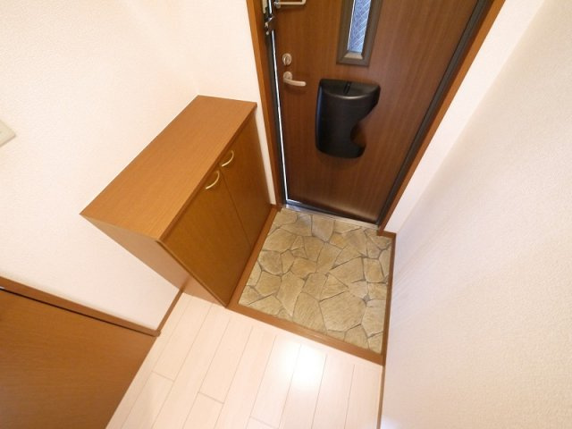 フェルティ　２番館の玄関|靴箱もある玄関です