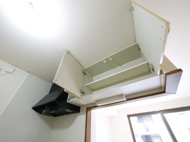 フェルティ　２番館のキッチン|きれいなキッチンで収納も付いてます