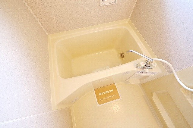 グランメール州見台　Ａ棟の浴室|日々の疲れを癒すお風呂付です