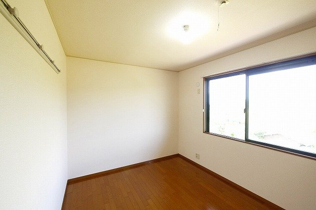 グランメール州見台　Ａ棟の洋室|広々とした洋室です