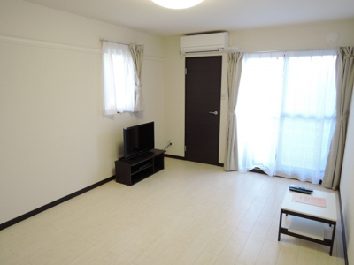 【居間・リビング】 | レオネクストアライズ | ☆エアコン付☆