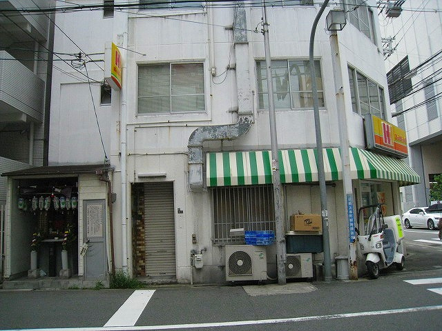 上本町６丁目ビルの外観