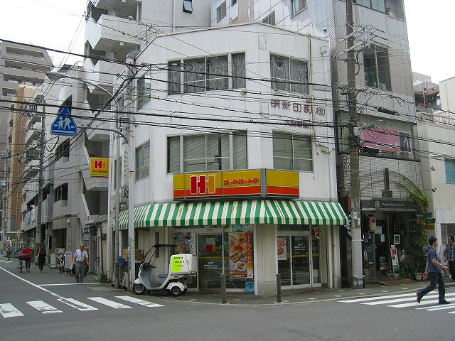 上本町６丁目ビルの外観