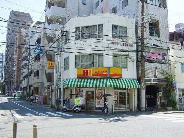 上本町６丁目ビルの外観