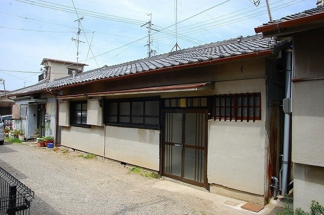 南京終町7丁目貸家の外観