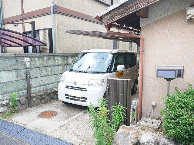 南紀寺町貸家（5丁目）の駐車場