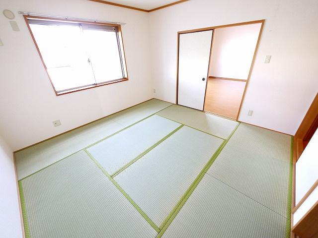 サテライトミーホA棟の和室|柔らかい畳が心地よい和室