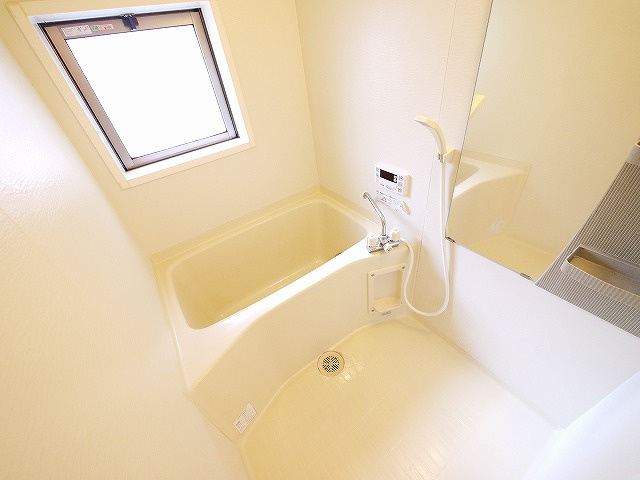 サテライトミーホA棟の浴室|お風呂で日々の疲れを落としましょう