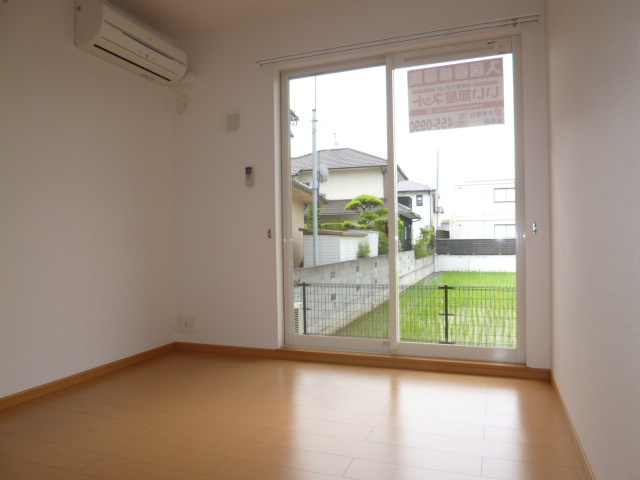 パラッツオ・クォーレＢの居間・リビング|洋室