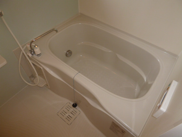 パラッツオ・クォーレＢの浴室|追い焚きバス