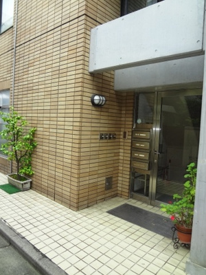 【エントランス】 | 霞山ビル