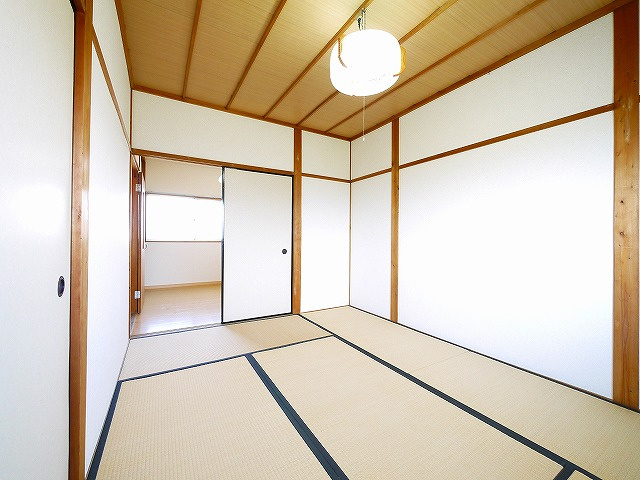 吹角借家の和室|和室があれば、来客や子供用のスペースとして活躍します