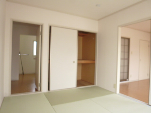 フレグランスまほろばＡの寝室