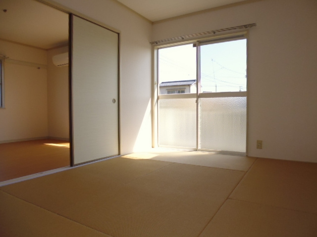 フレグランスまほろばＡの和室|和室