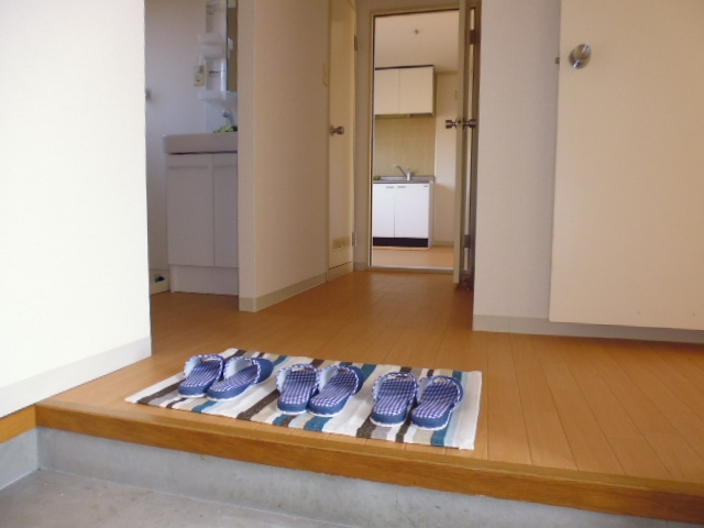 フレグランスまほろばＡの玄関|玄関