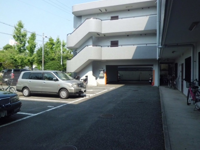 【駐車場】 | グランドヴィラ | グランドヴィラ