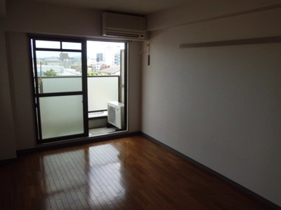 【洋室】 | エスティーコート