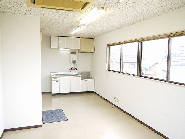 清和ビルの周辺