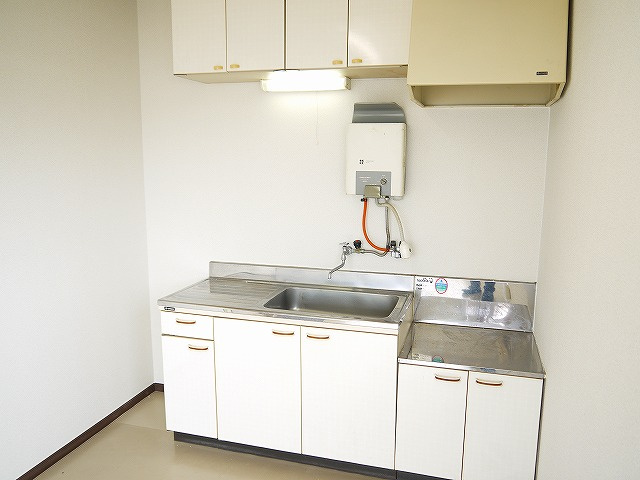清和ビルのキッチン