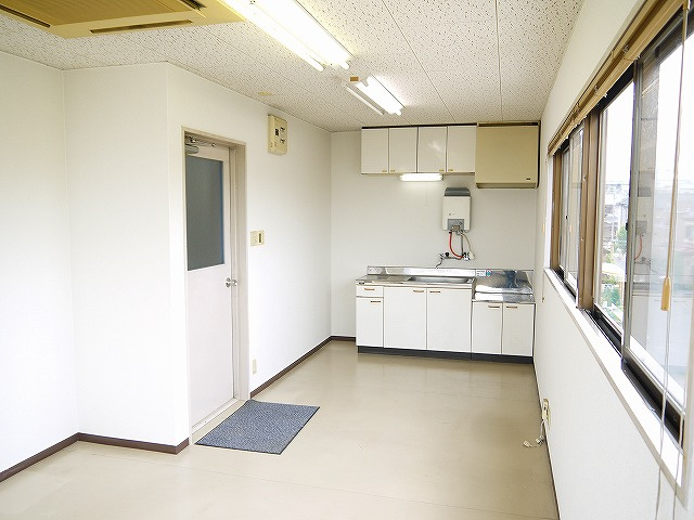 清和ビルの周辺