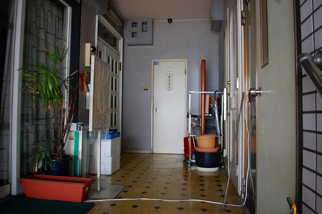 喜田ビルの玄関