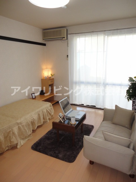 コーポ・ファミーユの洋室|写真はイメージです。【コーポ・ファミーユ】