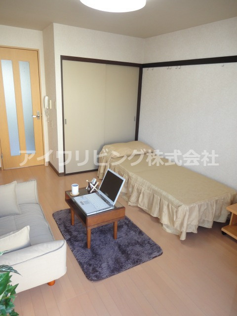 コーポ・ファミーユの洋室|写真はイメージです。【コーポ・ファミーユ】