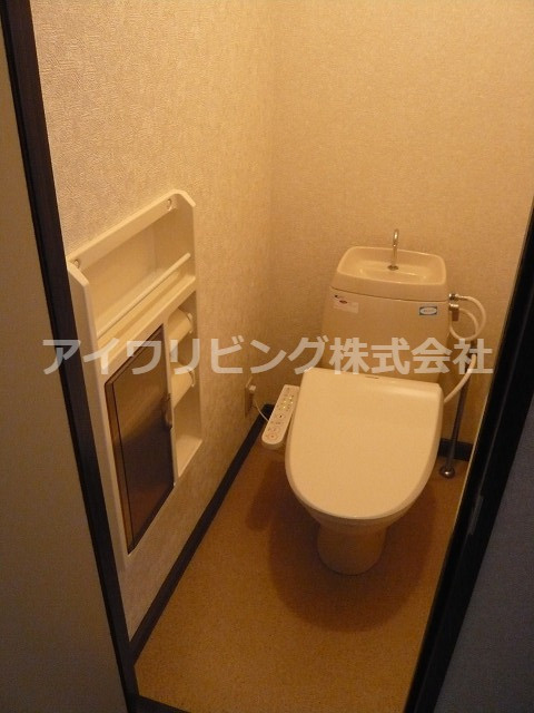 コーポ・ファミーユのトイレ|ウォシュレット完備【コーポ・ファミーユ】