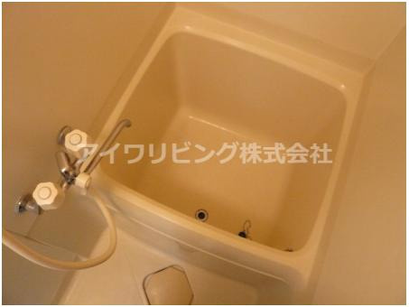 ニュータウンハウスの浴室|【ニュータウンハウス】