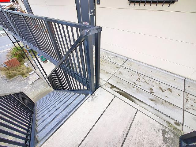 グランドゥール柳本のその他共用部分|共用階段です