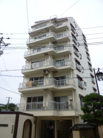 サンハイム湯島の外観