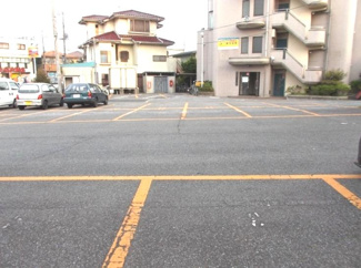 【駐車場】