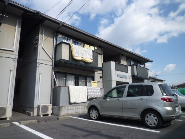 倉敷市日吉町のアパートの外観