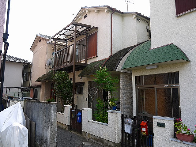 高堂貸家（南）の外観
