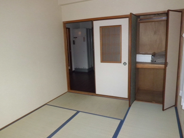 グリーンヒル草部の和室