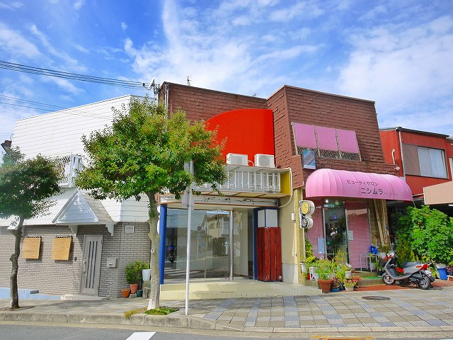 藤ノ木台店舗の外観