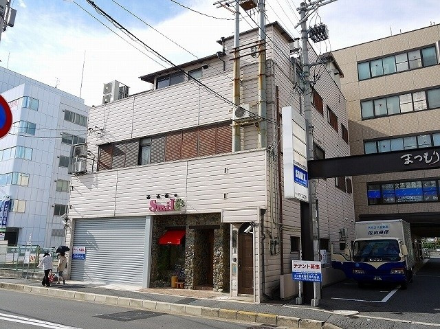 西岡第一ビルの外観