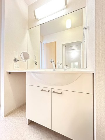 フロイデの独立洗面台