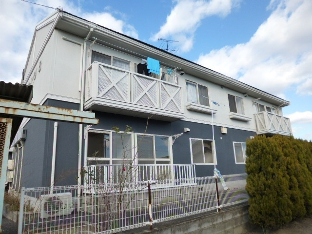 倉敷市新田のアパートの外観