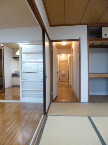 プルミエール久米川の和室