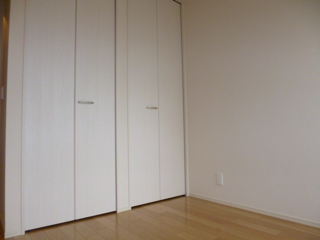 フルール ポワールの洋室