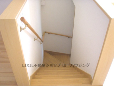【その他】 | 金井貸家 | 階段