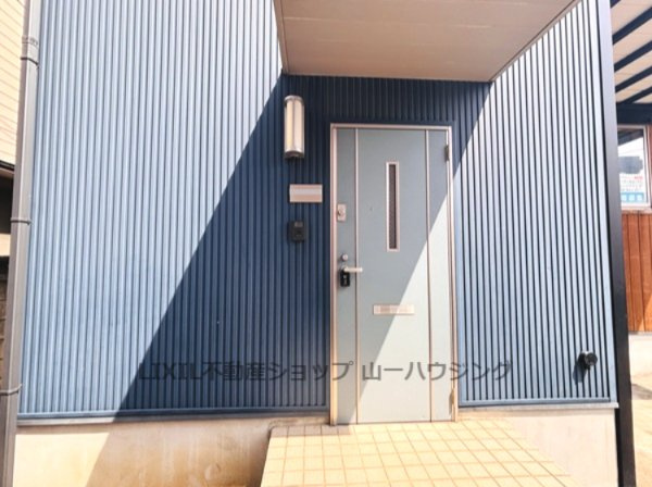【玄関】 | 金井貸家 | 玄関入り口
