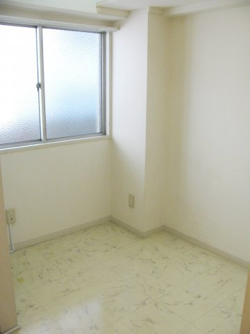 湯島武蔵野マンションの居間・リビング|ダイニングキッチン