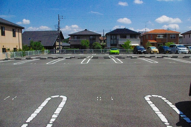 浅田モータープールの駐車場
