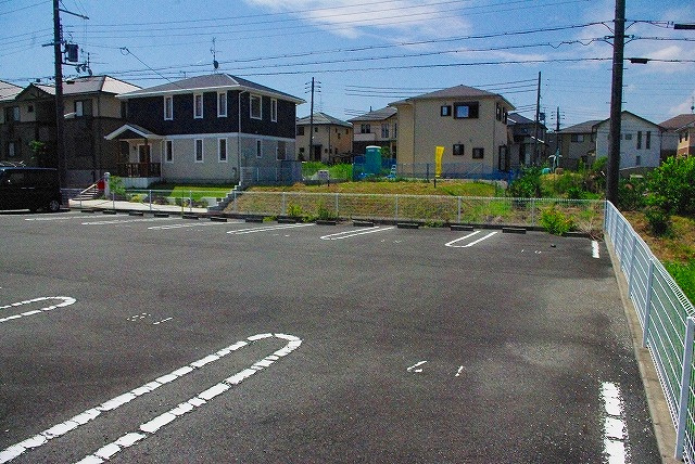浅田モータープールの駐車場