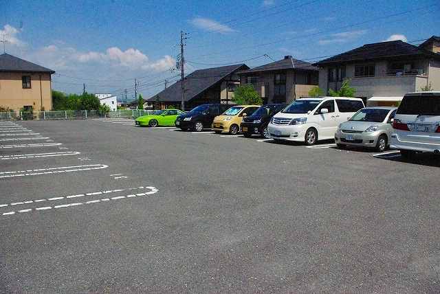 浅田モータープールの駐車場