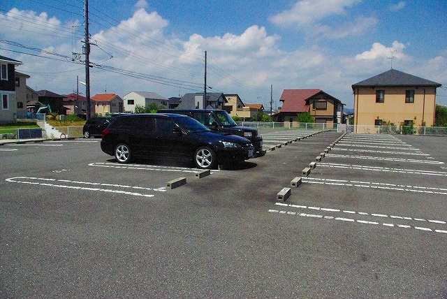 浅田モータープールの駐車場